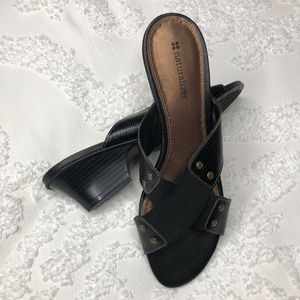 Naturalizer black sandal heels